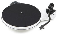Pro-Ject RPM 3 Carbon (2M-Silver) *Salon Warszawa al. Krakowska 223* tel. 606-553-190 - 2
